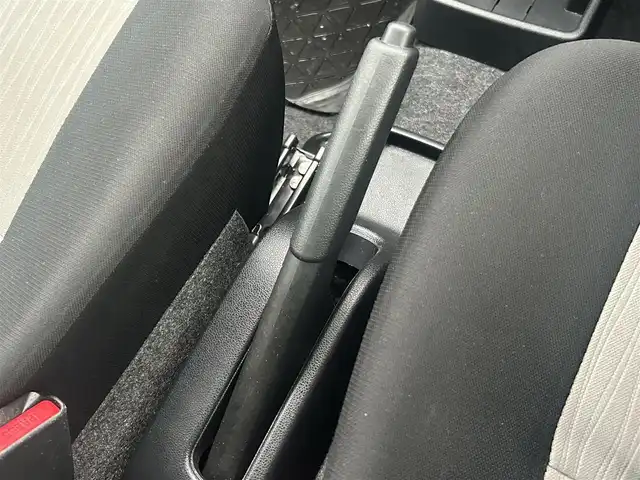 ダイハツ ミラ イース X SAⅢ 大阪府 2018(平30)年 4.8万km ホワイト 社外SDナビ/バックカメラ/衝突被害軽減システム/横滑り防止装置/オートマチックハイビーム/アイドリングストップ/純正フロアマット/純正LEDライト/ETC/ドライブレコーダー/スペアキー2本/保証書/取扱説明書