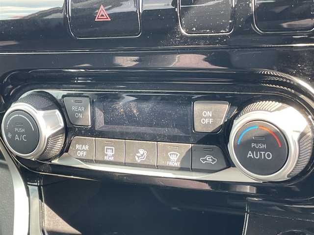 日産 セレナ ハイウェイスター プロパイロットED 岡山県 2016(平28)年 11.4万km マルーンレッド 2トーン 登録時走行距離：113896km/禁煙車/プロパイロット/快適パック/ハンズフリーオートスライドドア/純正メモリナビ(MM-516D-L)/　(CD/DVD/フルセグTV/Bluetooth)/フリップダウンモニター/バックビューモニター/クルーズコントロール(追従走行あり)/衝突被害軽減システム/車線逸脱警報（レーンキープアシスト）/コーナーセンサー/ドライブレコーダー/ビルトインETC/両側パワースライドドア/革巻きステアリング/ステアリングスイッチ/純正LEDヘッドライト/フォグライト/オートライト/プッシュスタート/スマートキー/スペアキー/アイドリングストップ/純正アルミホイール 16インチ/ロールサンシェード/ウインカーミラー/電動格納ミラー/純正フロアマット/横滑防止装置/盗難防止装置/保証書/取扱説明書