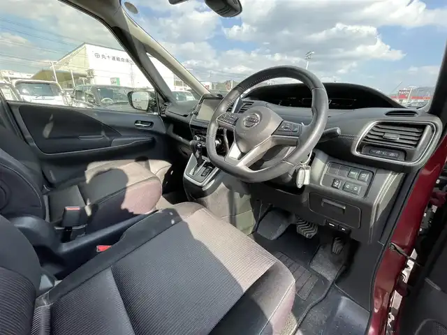 日産 セレナ ハイウェイスター プロパイロットED 岡山県 2016(平28)年 11.4万km マルーンレッド 2トーン 登録時走行距離：113896km/禁煙車/プロパイロット/快適パック/ハンズフリーオートスライドドア/純正メモリナビ(MM-516D-L)/　(CD/DVD/フルセグTV/Bluetooth)/フリップダウンモニター/バックビューモニター/クルーズコントロール(追従走行あり)/衝突被害軽減システム/車線逸脱警報（レーンキープアシスト）/コーナーセンサー/ドライブレコーダー/ビルトインETC/両側パワースライドドア/革巻きステアリング/ステアリングスイッチ/純正LEDヘッドライト/フォグライト/オートライト/プッシュスタート/スマートキー/スペアキー/アイドリングストップ/純正アルミホイール 16インチ/ロールサンシェード/ウインカーミラー/電動格納ミラー/純正フロアマット/横滑防止装置/盗難防止装置/保証書/取扱説明書