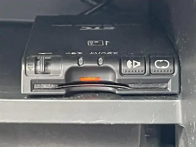 日産 セレナ ハイウェイスター プロパイロットED 岡山県 2016(平28)年 11.4万km マルーンレッド 2トーン 登録時走行距離：113896km/禁煙車/プロパイロット/快適パック/ハンズフリーオートスライドドア/純正メモリナビ(MM-516D-L)/　(CD/DVD/フルセグTV/Bluetooth)/フリップダウンモニター/バックビューモニター/クルーズコントロール(追従走行あり)/衝突被害軽減システム/車線逸脱警報（レーンキープアシスト）/コーナーセンサー/ドライブレコーダー/ビルトインETC/両側パワースライドドア/革巻きステアリング/ステアリングスイッチ/純正LEDヘッドライト/フォグライト/オートライト/プッシュスタート/スマートキー/スペアキー/アイドリングストップ/純正アルミホイール 16インチ/ロールサンシェード/ウインカーミラー/電動格納ミラー/純正フロアマット/横滑防止装置/盗難防止装置/保証書/取扱説明書