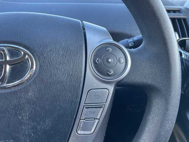 トヨタ プリウス α S 栃木県 2016(平28)年 7.5万km ホワイトパールクリスタルシャイン 純正HDDナビ/品番:NHZN-X61G/Bluetooth/TV/CD/DVD/バックカメラ/前後ドライブレコーダー/ETC/横滑り防止装置/盗難防止装置/パーキングアシスト/オートライト/LEDヘッドライト/フォグランプ/ドアバイザー/プッシュスタート/スマートキー(スペアキー有)/社外16インチアルミホイール/取扱説明書/純正ホイール・サマータイヤ積込