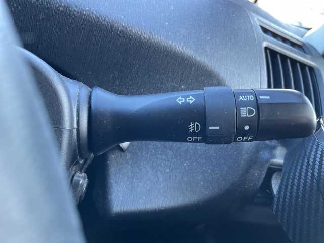 トヨタ プリウス α S 栃木県 2016(平28)年 7.5万km ホワイトパールクリスタルシャイン 純正HDDナビ/品番:NHZN-X61G/Bluetooth/TV/CD/DVD/バックカメラ/前後ドライブレコーダー/ETC/横滑り防止装置/盗難防止装置/パーキングアシスト/オートライト/LEDヘッドライト/フォグランプ/ドアバイザー/プッシュスタート/スマートキー(スペアキー有)/社外16インチアルミホイール/取扱説明書/純正ホイール・サマータイヤ積込