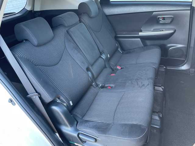 トヨタ プリウス α S 栃木県 2016(平28)年 7.5万km ホワイトパールクリスタルシャイン 純正HDDナビ/品番:NHZN-X61G/Bluetooth/TV/CD/DVD/バックカメラ/前後ドライブレコーダー/ETC/横滑り防止装置/盗難防止装置/パーキングアシスト/オートライト/LEDヘッドライト/フォグランプ/ドアバイザー/プッシュスタート/スマートキー(スペアキー有)/社外16インチアルミホイール/取扱説明書/純正ホイール・サマータイヤ積込