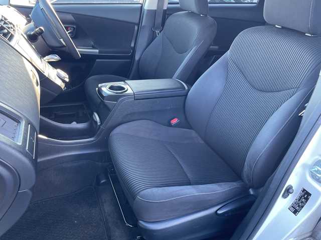 トヨタ プリウス α S 栃木県 2016(平28)年 7.5万km ホワイトパールクリスタルシャイン 純正HDDナビ/品番:NHZN-X61G/Bluetooth/TV/CD/DVD/バックカメラ/前後ドライブレコーダー/ETC/横滑り防止装置/盗難防止装置/パーキングアシスト/オートライト/LEDヘッドライト/フォグランプ/ドアバイザー/プッシュスタート/スマートキー(スペアキー有)/社外16インチアルミホイール/取扱説明書/純正ホイール・サマータイヤ積込