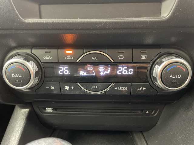 マツダ アクセラ スポーツ 15S 岐阜県 2014(平26)年 12.2万km ソウルレッドプレミアムメタリック 純正SDナビ/（CD/DVD/USB/Bluetooth/AUX/フルセグ）/バックカメラ/ETC/ドライブレコーダー/ステアリングスイッチ/革巻きステアリング/電動格納ミラー/MTモード付AT/スマートキー/プッシュスタート/オートLEDヘッドライト/純正フロアマット/純正ドアバイザー/純正16インチAW