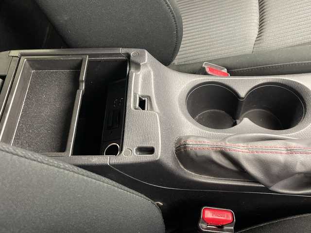 マツダ アクセラ スポーツ 15S 岐阜県 2014(平26)年 12.2万km ソウルレッドプレミアムメタリック 純正SDナビ/（CD/DVD/USB/Bluetooth/AUX/フルセグ）/バックカメラ/ETC/ドライブレコーダー/ステアリングスイッチ/革巻きステアリング/電動格納ミラー/MTモード付AT/スマートキー/プッシュスタート/オートLEDヘッドライト/純正フロアマット/純正ドアバイザー/純正16インチAW