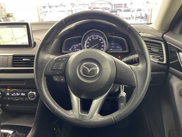 マツダ アクセラ スポーツ 15S 岐阜県 2014(平26)年 12.2万km ソウルレッドプレミアムメタリック 純正SDナビ/（CD/DVD/USB/Bluetooth/AUX/フルセグ）/バックカメラ/ETC/ドライブレコーダー/ステアリングスイッチ/革巻きステアリング/電動格納ミラー/MTモード付AT/スマートキー/プッシュスタート/オートLEDヘッドライト/純正フロアマット/純正ドアバイザー/純正16インチAW