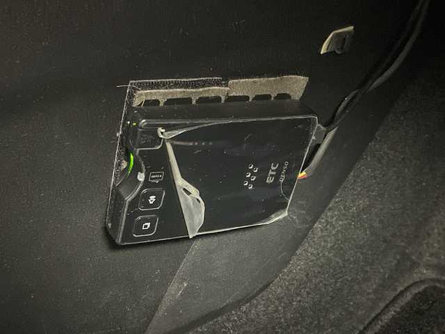 マツダ アクセラ スポーツ 15S 岐阜県 2014(平26)年 12.2万km ソウルレッドプレミアムメタリック 純正SDナビ/（CD/DVD/USB/Bluetooth/AUX/フルセグ）/バックカメラ/ETC/ドライブレコーダー/ステアリングスイッチ/革巻きステアリング/電動格納ミラー/MTモード付AT/スマートキー/プッシュスタート/オートLEDヘッドライト/純正フロアマット/純正ドアバイザー/純正16インチAW