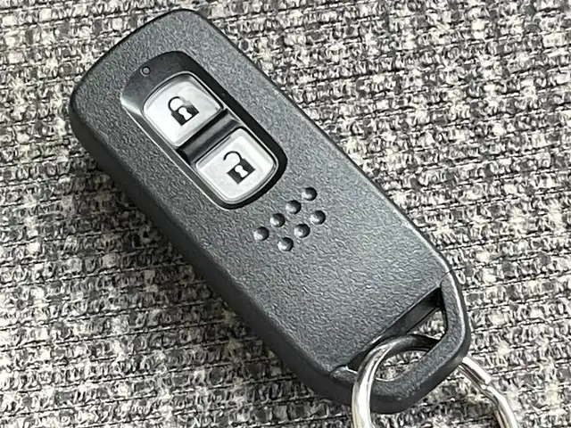 ホンダ Ｎ ＢＯＸ G スロープ ホンダセンシング 岐阜県 2023(令5)年 2.3万km タフタホワイトⅢ 4WD/純正SDナビ【VXU-227NBi】/（フルセグテレビ.AM.FM.Bluetooth）/追従クルーズコントロール/衝突軽減ブレーキ/レーンキープアシスト/コーナーセンサー/シートヒーター/バックカメラ/電動パーキング/ドアバイザー/プッシュスタート/両側スライドドア/ウィンカーミラー/アイドリングストップ/積み込みサマータイヤ/スペアキー/保証書/取扱説明書