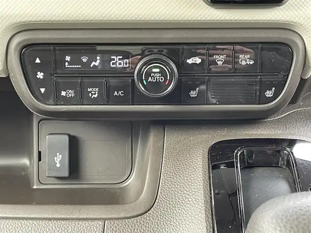 ホンダ Ｎ ＢＯＸ G スロープ ホンダセンシング 岐阜県 2023(令5)年 2.3万km タフタホワイトⅢ 4WD/純正SDナビ【VXU-227NBi】/（フルセグテレビ.AM.FM.Bluetooth）/追従クルーズコントロール/衝突軽減ブレーキ/レーンキープアシスト/コーナーセンサー/シートヒーター/バックカメラ/電動パーキング/ドアバイザー/プッシュスタート/両側スライドドア/ウィンカーミラー/アイドリングストップ/積み込みサマータイヤ/スペアキー/保証書/取扱説明書