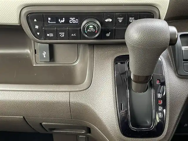 ホンダ Ｎ ＢＯＸ G スロープ ホンダセンシング 岐阜県 2023(令5)年 2.3万km タフタホワイトⅢ 4WD/純正SDナビ【VXU-227NBi】/（フルセグテレビ.AM.FM.Bluetooth）/追従クルーズコントロール/衝突軽減ブレーキ/レーンキープアシスト/コーナーセンサー/シートヒーター/バックカメラ/電動パーキング/ドアバイザー/プッシュスタート/両側スライドドア/ウィンカーミラー/アイドリングストップ/積み込みサマータイヤ/スペアキー/保証書/取扱説明書