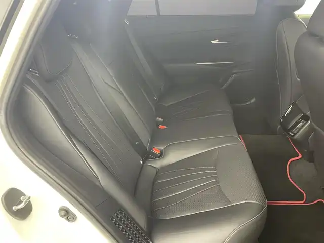 トヨタ クラウン ハイブリッド RS リミテッド 福岡県 2020(令2)年 4.9万km ホワイトパールクリスタルシャイン サンルーフ　/純正ナビ　/フルセグTV　/バックカメラ　/ＥＴＣ２．０　/前後ドライブレコーダー　/レーダー探知機　/レーダークルーズコントロール　/トヨタセーフティセンス　/コーナーセンサー　/衝突被害軽減ブレーキ　/レーンキープ　/ブラインドスポットモニター　/アクセル踏み間違い防止　/ＭＴモード付き　/パワーシート　/シートベンチレーション／ヒーター　/ステアリングヒーター　/ＬＥＤヘッドライト