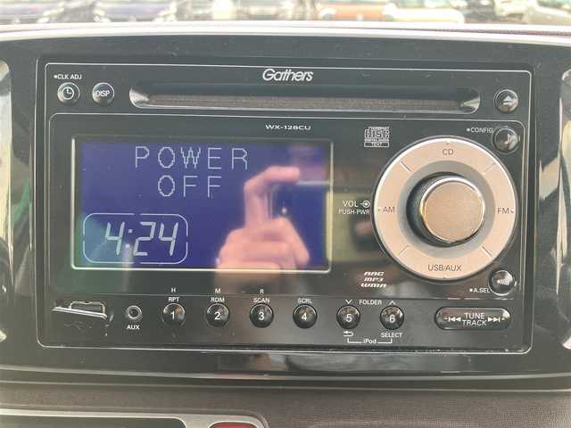 ホンダ Ｎ ＯＮＥ プレミアム 静岡県 2013(平25)年 6.9万km プレミアムブルームーンパール エンジンスタートボタン/取扱説明書/パワーステアリング/パワーウィンドウ/アイドリングストップ/スマートキー/オートエアコン/CD/CDチェンジャー/USB入力端子/ベンチシート/純正フロアマット/純正アルミホイール/ABS/横滑り防止装置/盗難防止装置/オートライト/キセノン/Wエアバック