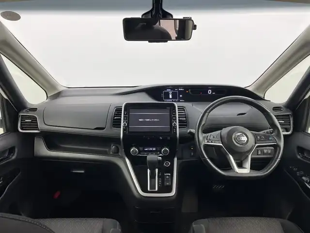日産 セレナ ハイウェイスター G 群馬県 2017(平29)年 9.7万km ブリリアントホワイトパール 2トーン 純正９型ナビ　純正１１型後席モニター　アダプティブクルーズコントロール　全周囲カメラ　レーンキープアシスト　衝突被害軽減ブレーキ　両側パワースライドドア　ドライブレコーダー　ＥＴＣ　ＬＥＤ　禁煙車