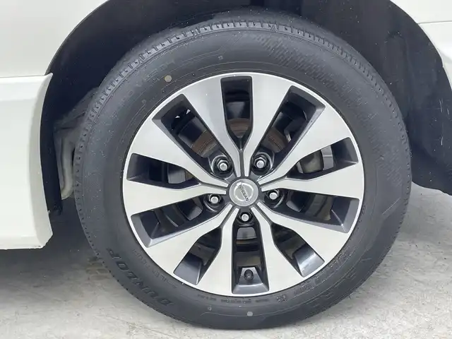日産 セレナ ハイウェイスター G 群馬県 2017(平29)年 9.7万km ブリリアントホワイトパール 2トーン 純正９型ナビ　純正１１型後席モニター　アダプティブクルーズコントロール　全周囲カメラ　レーンキープアシスト　衝突被害軽減ブレーキ　両側パワースライドドア　ドライブレコーダー　ＥＴＣ　ＬＥＤ　禁煙車