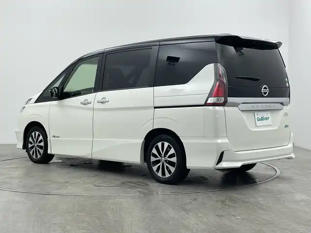 日産 セレナ ハイウェイスター G 群馬県 2017(平29)年 9.7万km ブリリアントホワイトパール 2トーン 純正９型ナビ　純正１１型後席モニター　アダプティブクルーズコントロール　全周囲カメラ　レーンキープアシスト　衝突被害軽減ブレーキ　両側パワースライドドア　ドライブレコーダー　ＥＴＣ　ＬＥＤ　禁煙車
