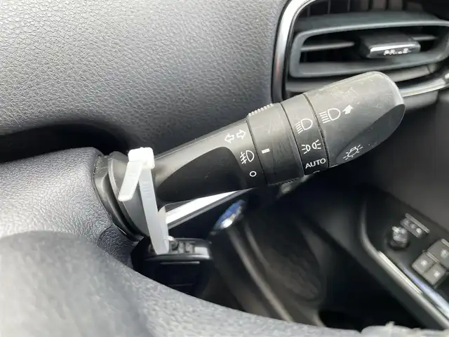 トヨタ プリウス ＰＨＶ A 千葉県 2017(平29)年 7.7万km アティチュードブラックマイカ ワンオーナー/純正11.6インチTコネクトSDナビ/・フルセグTV/Bluetooth/バックカメラ/トヨタセーフティーセンス/・プリクラッシュセーフティー/・レーンディパーチャーアラート/・インテリジェントクリアランスソナー/・ブラインドスポットモニター/・アダプティブクルーズコントロール/前席シートヒーター/ステアリングヒーター/AC100V1500W電源/前後コーナーセンサー/純正LEDヘッドライト/フォグランプ/純正17インチアルミホイール/スマートキー/純正ビルトインETC2.0/本革巻きステアリング/サイド＆カーテンエアバッグ/新車時保証書＆取扱説明書