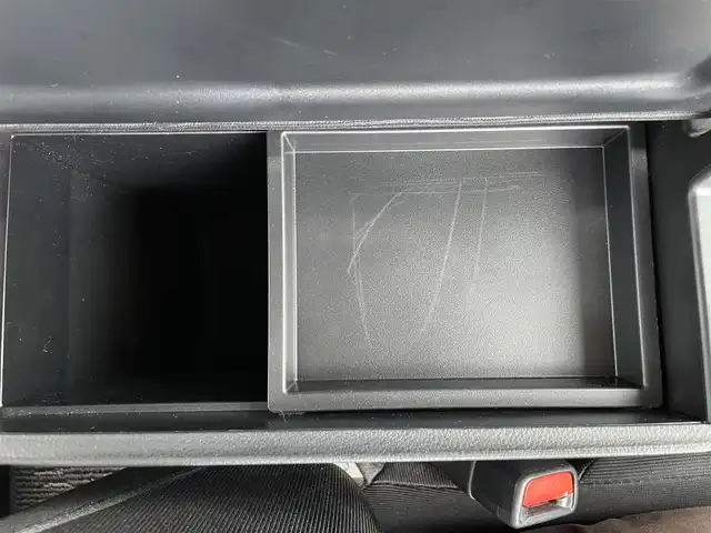 トヨタ プリウス ＰＨＶ A 千葉県 2017(平29)年 7.7万km アティチュードブラックマイカ ワンオーナー/純正11.6インチTコネクトSDナビ/・フルセグTV/Bluetooth/バックカメラ/トヨタセーフティーセンス/・プリクラッシュセーフティー/・レーンディパーチャーアラート/・インテリジェントクリアランスソナー/・ブラインドスポットモニター/・アダプティブクルーズコントロール/前席シートヒーター/ステアリングヒーター/AC100V1500W電源/前後コーナーセンサー/純正LEDヘッドライト/フォグランプ/純正17インチアルミホイール/スマートキー/純正ビルトインETC2.0/本革巻きステアリング/サイド＆カーテンエアバッグ/新車時保証書＆取扱説明書