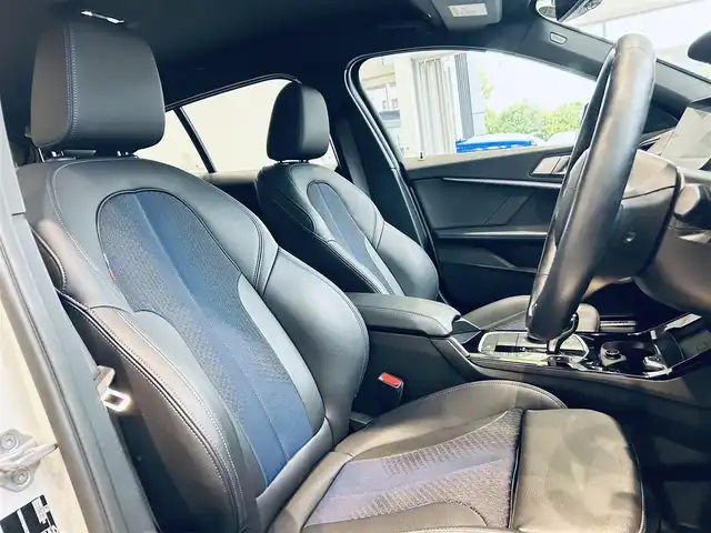 ＢＭＷ １１８ｉ Mスポーツ 大阪府 2022(令4)年 1.7万km 白 ACC/純正ナビ/バックカメラ/applecarplay/純正18インチAW/LEDヘッドライト/電動リアゲート/ブラインドスポット/クリアランスソナー/ワイヤレス充電/ハーフレザー/パワーシート/Dシートメモリ/スマートキー/ETC/ドラレコ