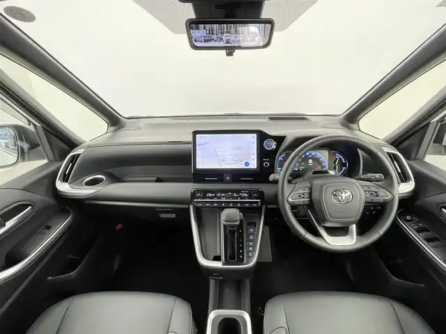 トヨタ ノア ハイブリッド S－Z 千葉県 2022(令4)年 2万km ホワイトパールクリスタルシャイン 禁煙車/モデリスタエアロ/トヨタセーフティーセンス/・プリクラッシュセーフティー/・レーンディパーチャーアラート/・レーダークルーズコントロール/・ロードサインアシスト/・ドライバー異常時対応システム/快適利便パッケージHigh/純正10.5インチディスプレイオーディオ/　ナビキッド/CD/DVD/BT/フルセグTV/純正14インチフリップダウンモニター/両側パワースライドドア/デジタルインナーミラー/コーナーセンサー/オートハイビーム/ヘッドアップディスプレイ/純正17インチアルミホイール