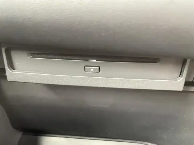 トヨタ ノア ハイブリッド S－Z 千葉県 2022(令4)年 2万km ホワイトパールクリスタルシャイン 禁煙車/モデリスタエアロ/トヨタセーフティーセンス/・プリクラッシュセーフティー/・レーンディパーチャーアラート/・レーダークルーズコントロール/・ロードサインアシスト/・ドライバー異常時対応システム/快適利便パッケージHigh/純正10.5インチディスプレイオーディオ/　ナビキッド/CD/DVD/BT/フルセグTV/純正14インチフリップダウンモニター/両側パワースライドドア/デジタルインナーミラー/コーナーセンサー/オートハイビーム/ヘッドアップディスプレイ/純正17インチアルミホイール