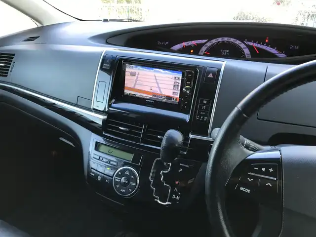 トヨタ エスティマ アエラス プレミアムエディション 栃木県 2013(平25)年 12.4万km ホワイトパールクリスタルシャイン (株)IDOMが運営する【じしゃロン小山店】の自社ローン対象車両になります。こちらは現金ご利用時の価格です。/自社ローンご希望の方は別途その旨お申付け下さい。//禁煙車/社外フルセグナビ/（CD/DVD/AM/FMラジオ）/(Bluetooth)/スマートキー/プッシュスタート/バックカメラ/ＥＴＣ/両側パワースライドドア/フリップダウンモニター/パワーシート/クルーズコントロール/コーナーセンサー/ドライブレコーダー/デジタルインナーミラー/オットマン/ステアリングリモコン/電動格納ドアミラー/パワーウインドウ/オートライト/防眩ミラー/シートカバー