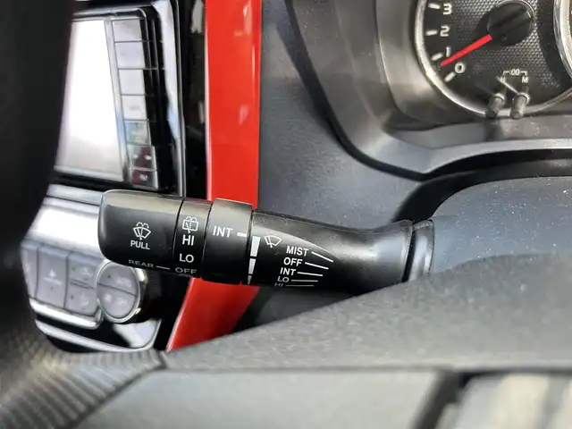 トヨタ カローラ フィールダー 1．5G エアロツアラー 埼玉県 2017(平29)年 3.4万km スーパーレッドⅤ パナソニックナビオーディオ/（AM/FM/フルセグTV/BT/CD/DVD/SD）/フルセグTV/バックカメラ/ビルトインETC/Toyota Safety Sense/・プリクラッシュセーフティ/・レーンディパーチャーアラート/前後ドライブレコーダー/アイドリングストップ/オートライト/オートマチックハイビーム/オートエアコン/プッシュスタートボタン/4WD/純正フロアマット/純正ドアバイザー/車両/ナビ 取扱説明書/保証書