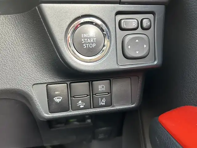 トヨタ カローラ フィールダー 1．5G エアロツアラー 埼玉県 2017(平29)年 3.4万km スーパーレッドⅤ パナソニックナビオーディオ/（AM/FM/フルセグTV/BT/CD/DVD/SD）/フルセグTV/バックカメラ/ビルトインETC/Toyota Safety Sense/・プリクラッシュセーフティ/・レーンディパーチャーアラート/前後ドライブレコーダー/アイドリングストップ/オートライト/オートマチックハイビーム/オートエアコン/プッシュスタートボタン/4WD/純正フロアマット/純正ドアバイザー/車両/ナビ 取扱説明書/保証書