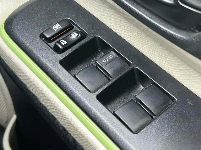 トヨタ アクア S 新潟県 2014(平26)年 5.8万km コバルトブルーメタリック 社外ナビ/(AM/FM/CD/ワンセグ)/ETC/アイドリングストップ/社外アルミホイール/AUTOライト/HIDヘッドライト/ドアバイザー/電格ミラー/プッシュスタート/スマートキー/純正フロアマット