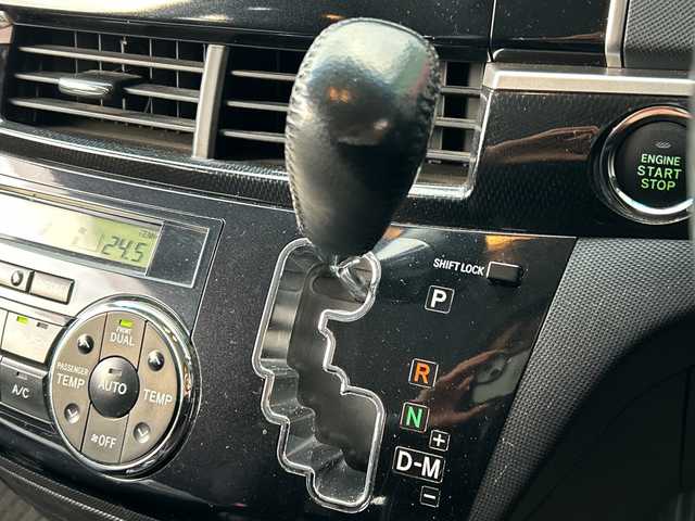 トヨタ エスティマ アエラス 広島県 2013(平25)年 6.1万km グレイッシュブルーマイカメタリック 禁煙/純正ナビ(NSZT-W62G)/・フルセグ/CD/DVD/BT/SD/バックカメラ/クルーズコントロール/両側パワースライドドア/電動格納ウィンカーミラー/ＨＩＤヘッドライト/フォグランプ/オットマン/デュアルエアコン/スマートキー/プッシュスタート/ETC/純正１８インチアルミホイール/Wエアバック