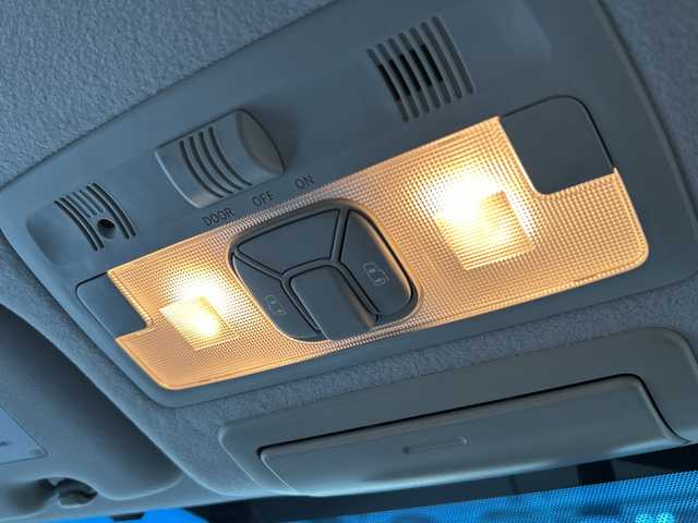 トヨタ エスティマ アエラス 広島県 2013(平25)年 6.1万km グレイッシュブルーマイカメタリック 禁煙/純正ナビ(NSZT-W62G)/・フルセグ/CD/DVD/BT/SD/バックカメラ/クルーズコントロール/両側パワースライドドア/電動格納ウィンカーミラー/ＨＩＤヘッドライト/フォグランプ/オットマン/デュアルエアコン/スマートキー/プッシュスタート/ETC/純正１８インチアルミホイール/Wエアバック