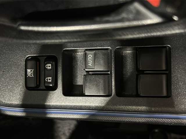 トヨタ アクア S 愛媛県 2014(平26)年 10.8万km スーパーホワイトⅡ ワンオーナー/バックカメラ/ドライブレコーダー/純正ナビ/ワンセグTV/Bluetooth/CD/リモコンキー/ETC/純正フロアマット