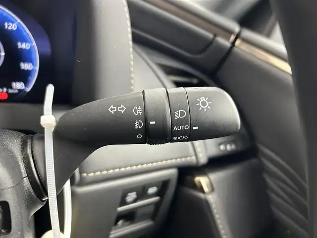 トヨタ アルファード Z 愛知県 2024(令6)年 1.8万km プラチナホワイトパールマイカ 純正14型ナビ（フルセグ、Bluetooth、HDMI、AppleCarplay)/13型有機ELフリップダウンモニター/トヨタチームメイト/左右独立サンルーフ/全方位カメラ/デジタルインナーミラー/BSM/HUD/ACC/置くだけ充電器/パーキングアシスト/両側パワスラドア/ETC2.0/360度ドライブレコーダー/パワーバックドア/パワーシート（D+N)/1・2列目シートヒーター、エアシート/衝突軽減ブレーキ/レーンキープアシスト/電子パーキング/オートホールド/USB/コーナーセンサー/LEDヘッドライト/オートハイビーム/オートライト/社外フロアマット/純正18インチAW/スマートキー/横滑り防止装置/三点エアバック