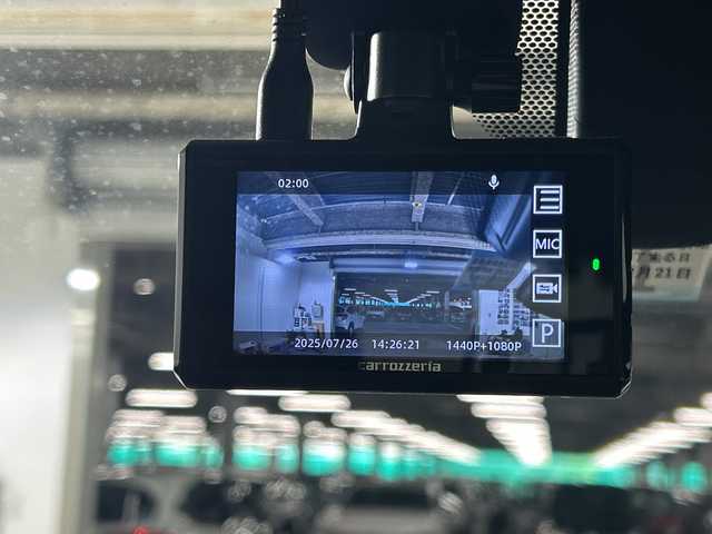レクサス ＮＸ 350 Fスポーツ 福岡県 2022(令4)年 2.6万km ホワイトノーヴァガラスフレーク サンルーフ/純正14インチディスプレイオーディオ/・ナビ/CD/DVD/BT/HDMI/フルセグTV/・パノラミックビューモニター/レクサスセーフティシステム＋/赤革シート/・シートヒーター/ベンチレーション（D/N）/・パワーシート（D/N)/デジタルインナーミラー/ヘッドアップディスプレイ/ドライブレコーダー前後/ETC2.0/革巻きステアリング/・ステアリングリモコン/・ステアリングヒータ/パドルシフト/置くだけ充電/パワーバックドア/3眼LEDヘッドライト/・オートライト/・フォグランプ/純正20インチアルミホイール