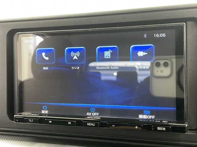 トヨタ ライズ Z 茨城県 2023(令5)年 2.1万km ブラックマイカメタリック/シャイニングホワイトパール 衝突軽減ブレーキ/SDナビ/全周囲カメラ/アダプティブクルーズコントロール/LEDオートライト/シートヒーター/純正フロアマット/純正17インチアルミホイール/オートブレーキホールド/スマートキー2本/ETC/禁煙車