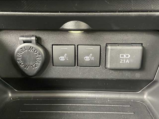 トヨタ ライズ Z 茨城県 2023(令5)年 2.1万km ブラックマイカメタリック/シャイニングホワイトパール 衝突軽減ブレーキ/SDナビ/全周囲カメラ/アダプティブクルーズコントロール/LEDオートライト/シートヒーター/純正フロアマット/純正17インチアルミホイール/オートブレーキホールド/スマートキー2本/ETC/禁煙車