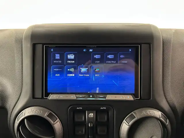 クライスラー・ジープ ジープ ラングラー アンリミテッド スポーツ 岡山県 2017(平29)年 7.1万km ブラック 社外メモリナビ（ＣＤ/ラジオ/ＢＴ/フルセグ）/バックカメラ/ＥＴＣ/ドライブレコーダー/クルーズコントロール/ステアリングスイッチ/横滑り防止装置/リモコンキー×２/純正18インチＡＷ/ドアバイザー/純正ゴムマット