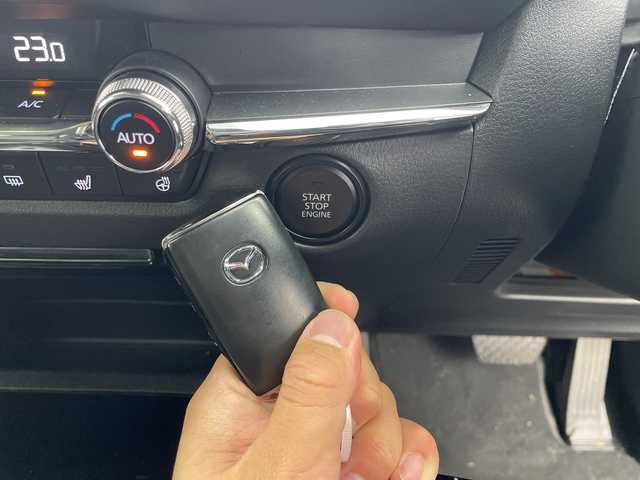 マツダ ＣＸ－３０ 20S プロアクティブツーリングセレ 群馬県 2020(令2)年 1.4万km ジェットブラックマイカ 純正８．８型ナビ　全周囲カメラ　電動リアゲート　パワーシート　前後ドラレコ　ビルトインＥＴＣ　アダプティブクルーズコントロール　ＢＳＭ　衝突被害軽減ブレーキ　シートヒーター　ＬＥＤライト　禁煙車