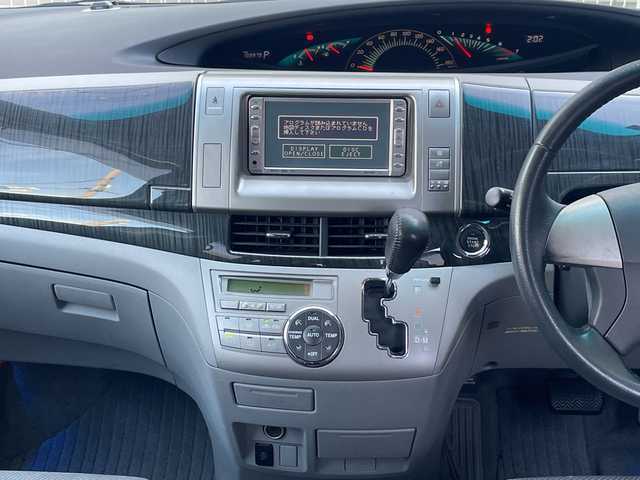 トヨタ エスティマ アエラス 愛知県 2006(平18)年 11万km ブラック /革巻きステア/ステアスイッチ/パワスラ/純正フロアマット/純正ドアバイザー/照明付きバニティミラー/HIDオートライト/フォグ/ETC/プッシュスタート/スマートキー