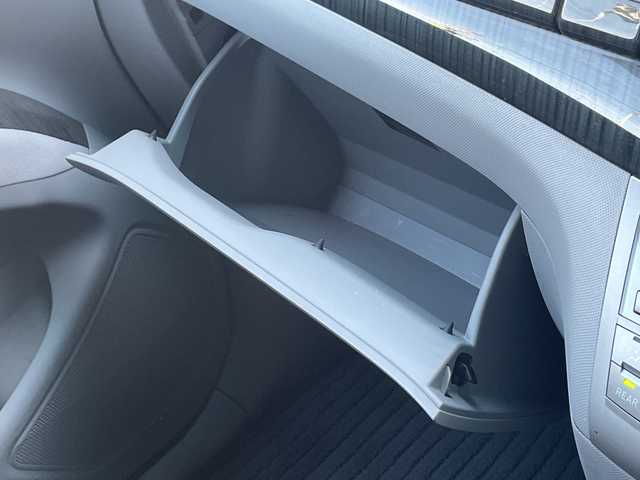 トヨタ エスティマ アエラス 愛知県 2006(平18)年 11万km ブラック /革巻きステア/ステアスイッチ/パワスラ/純正フロアマット/純正ドアバイザー/照明付きバニティミラー/HIDオートライト/フォグ/ETC/プッシュスタート/スマートキー