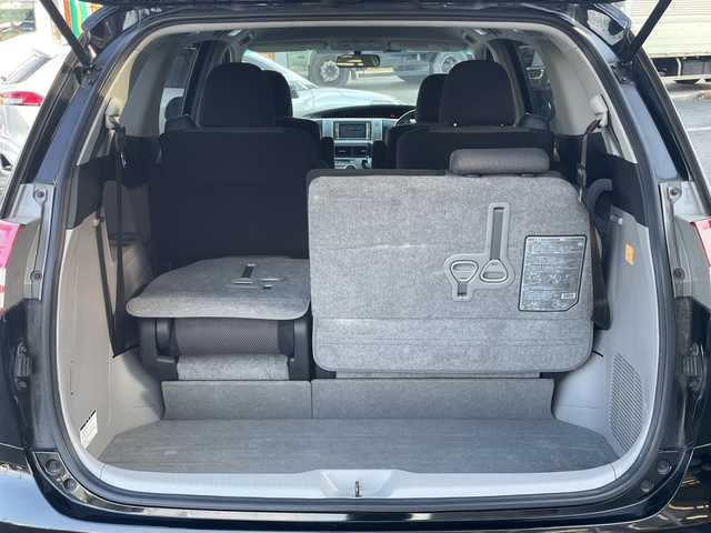 トヨタ エスティマ アエラス 愛知県 2006(平18)年 11万km ブラック /革巻きステア/ステアスイッチ/パワスラ/純正フロアマット/純正ドアバイザー/照明付きバニティミラー/HIDオートライト/フォグ/ETC/プッシュスタート/スマートキー