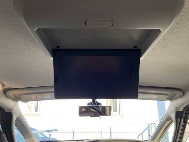 日産 セレナ ハイウェイスター G 富山県 2016(平28)年 10.8万km ダイヤモンドブラック フリップダウンモニター/純正9インチナビ/CD/DVD/TV/SD/Bluetooth/アラウンドビューモニター/プロパイロット/両側パワースライドドア/ETC/電子パーキングブレーキ/TVキャンセラー/前席シートヒーター/プッシュスタート/スマートキー/スペアキー１本/取説