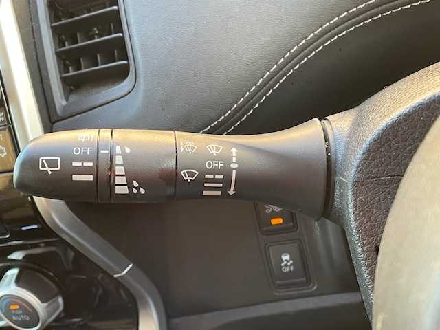 日産 セレナ ハイウェイスター G 富山県 2016(平28)年 10.8万km ダイヤモンドブラック フリップダウンモニター/純正9インチナビ/CD/DVD/TV/SD/Bluetooth/アラウンドビューモニター/プロパイロット/両側パワースライドドア/ETC/電子パーキングブレーキ/TVキャンセラー/前席シートヒーター/プッシュスタート/スマートキー/スペアキー１本/取説