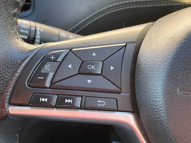 日産 セレナ ハイウェイスター G 富山県 2016(平28)年 10.8万km ダイヤモンドブラック フリップダウンモニター/純正9インチナビ/CD/DVD/TV/SD/Bluetooth/アラウンドビューモニター/プロパイロット/両側パワースライドドア/ETC/電子パーキングブレーキ/TVキャンセラー/前席シートヒーター/プッシュスタート/スマートキー/スペアキー１本/取説