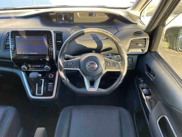 日産 セレナ ハイウェイスター G 富山県 2016(平28)年 10.8万km ダイヤモンドブラック フリップダウンモニター/純正9インチナビ/CD/DVD/TV/SD/Bluetooth/アラウンドビューモニター/プロパイロット/両側パワースライドドア/ETC/電子パーキングブレーキ/TVキャンセラー/前席シートヒーター/プッシュスタート/スマートキー/スペアキー１本/取説