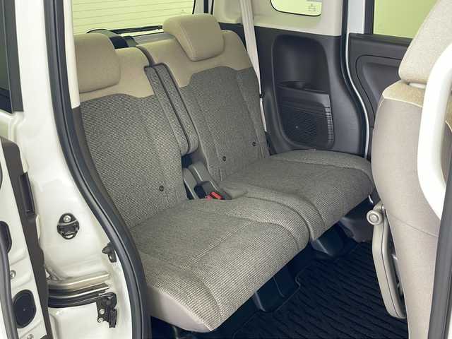 ホンダ Ｎ ＢＯＸ L ターボ 秋田県 2022(令4)年 2万km プラチナホワイトパール 純正ナビ【FM/AM/BT/CD】 /両側パワースライドドア  /ETC /バックカメラ　/前後ドライブレコーダー　/クリアランスソナー　/横滑り防止装置　/ブレーキホールド　/自動パーキングブレーキ　/衝突被害軽減システム　/コーナーセンサー /オートエアコン /前席シートヒーター/革巻きステアリング/ホンダECON/ステアリングリモコン/クルーズコントロール/パドルシフト/オートライト/ライトレベライザー /スマートキー/プッシュスタート /USBポート/純正フロアマット/リアサンシェード /サイドバイザー /社外AW/ウィンカーミラー