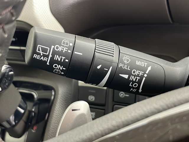 ホンダ Ｎ ＢＯＸ L ターボ 秋田県 2022(令4)年 2万km プラチナホワイトパール 純正ナビ【FM/AM/BT/CD】 /両側パワースライドドア  /ETC /バックカメラ　/前後ドライブレコーダー　/クリアランスソナー　/横滑り防止装置　/ブレーキホールド　/自動パーキングブレーキ　/衝突被害軽減システム　/コーナーセンサー /オートエアコン /前席シートヒーター/革巻きステアリング/ホンダECON/ステアリングリモコン/クルーズコントロール/パドルシフト/オートライト/ライトレベライザー /スマートキー/プッシュスタート /USBポート/純正フロアマット/リアサンシェード /サイドバイザー /社外AW/ウィンカーミラー