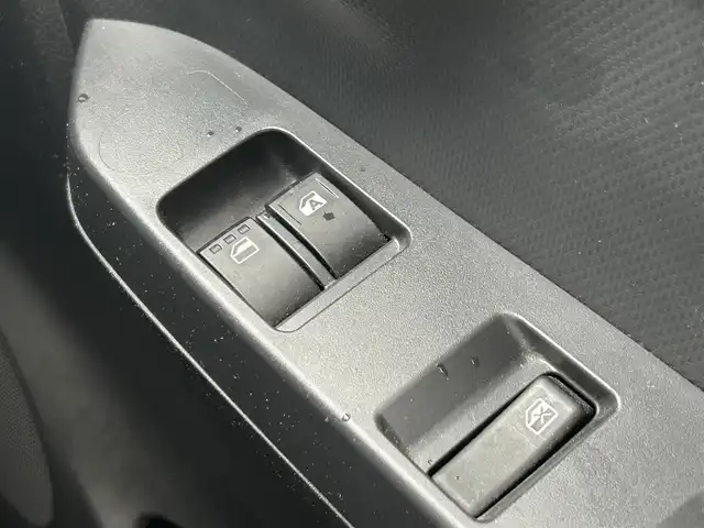 ダイハツ ミラ イース B SAⅢ 滋賀県 2020(令2)年 6万km スカイブルーメタリック ガソリン/2WD(FF)/CVT/７インチ社外ナビ【AVIC-RW503】/（FM/AM/CD/DVD/フルセグ/Bluetooth）/バックカメラ/ETC/スマートアシスト３/・衝突回避支援システム/・プリクラッシュブレーキアシスト	/・衝突警報機能/電動格納ミラー/アイドリングストップ/ハロゲンライト/ヘッドライトライトレベリング/リモコンキー/スペアキー/純正フロアマット/ドアバイザー