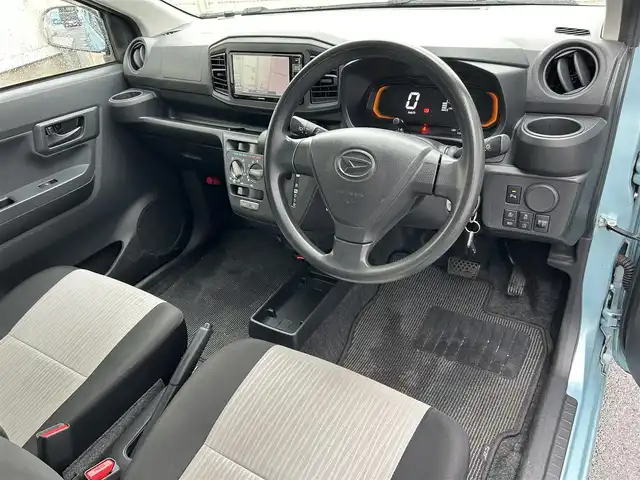 ダイハツ ミラ イース B SAⅢ 滋賀県 2020(令2)年 6万km スカイブルーメタリック ガソリン/2WD(FF)/CVT/７インチ社外ナビ【AVIC-RW503】/（FM/AM/CD/DVD/フルセグ/Bluetooth）/バックカメラ/ETC/スマートアシスト３/・衝突回避支援システム/・プリクラッシュブレーキアシスト	/・衝突警報機能/電動格納ミラー/アイドリングストップ/ハロゲンライト/ヘッドライトライトレベリング/リモコンキー/スペアキー/純正フロアマット/ドアバイザー