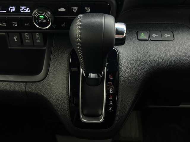 ホンダ Ｎ ＢＯＸ カスタム G L ターボ ホンダセンシング 宮城県 2020(令2)年 2.1万km クリスタルブラックパール 純正ナビ()CD/DVD/BT/フルセグTV）/両側パワースライドドア　/バックカメラ　/後コーナーセンサー　/ホンダセンシング/　・アダプティブクルーズコントロール　/　・車線維持支援システム/　・横滑り防止装置　/　・衝突被害軽減ブレーキ　/ＬＥＤオートライト/ビルトインETC/プッシュスタート/スマートキー/純正アルミホイール/サイドバイザー/ハーフレザーシート/レザーステアリング/前席シートヒーター/純正フロアマット